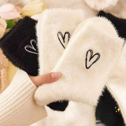 Thick embroidered velvet winter socks
