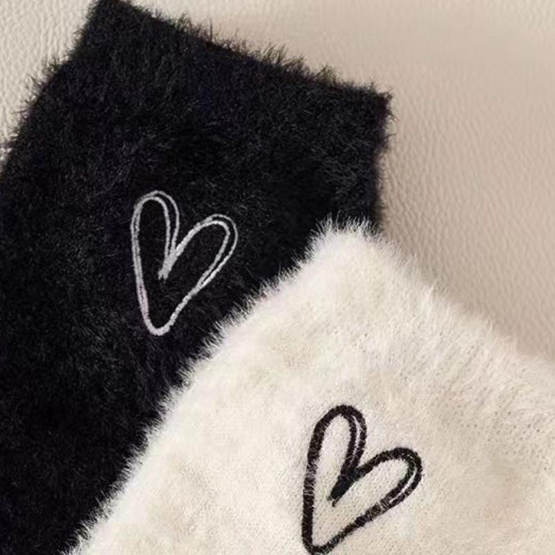 Thick embroidered velvet winter socks
