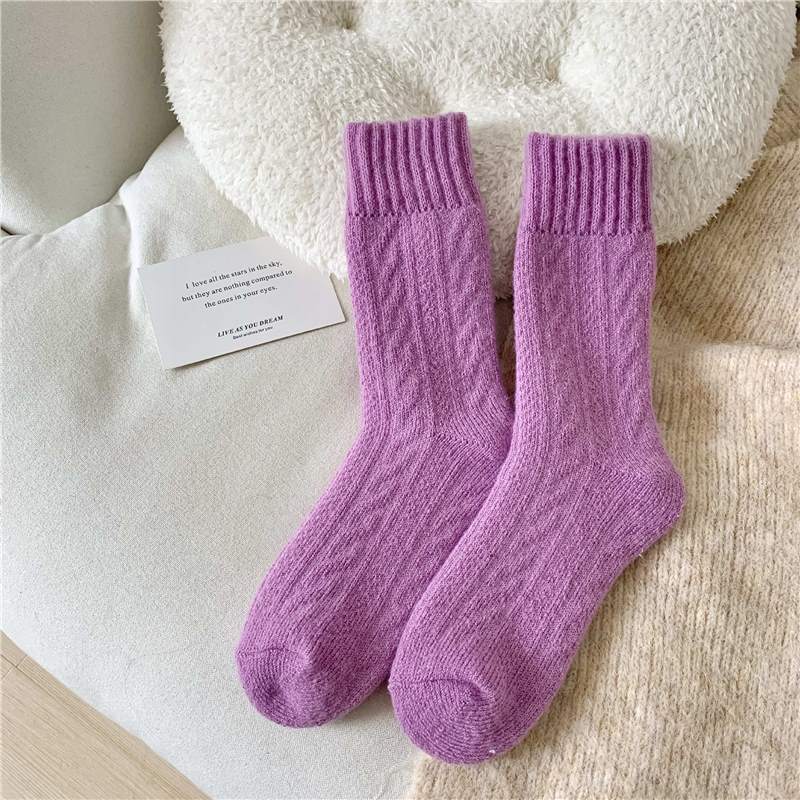 Soft and comfortable thermal socks for women, hiking.