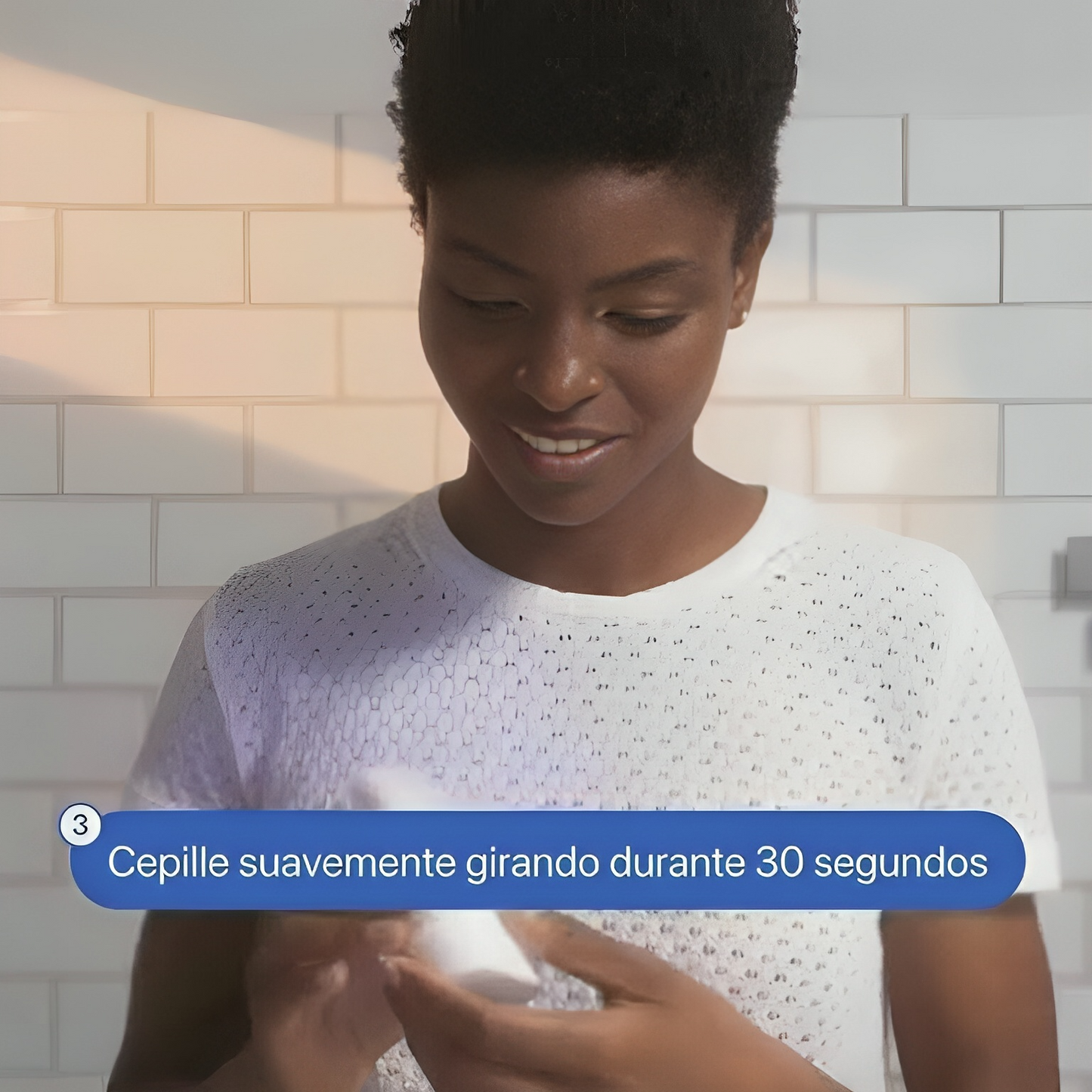 Paquete Cepillo Automatico® De Ultra Sonido Pro: cepillo de dientes en forma de U con 58 000 cerdas de nailon suave y potente motor sónico para un cuidado bucal mejorado.