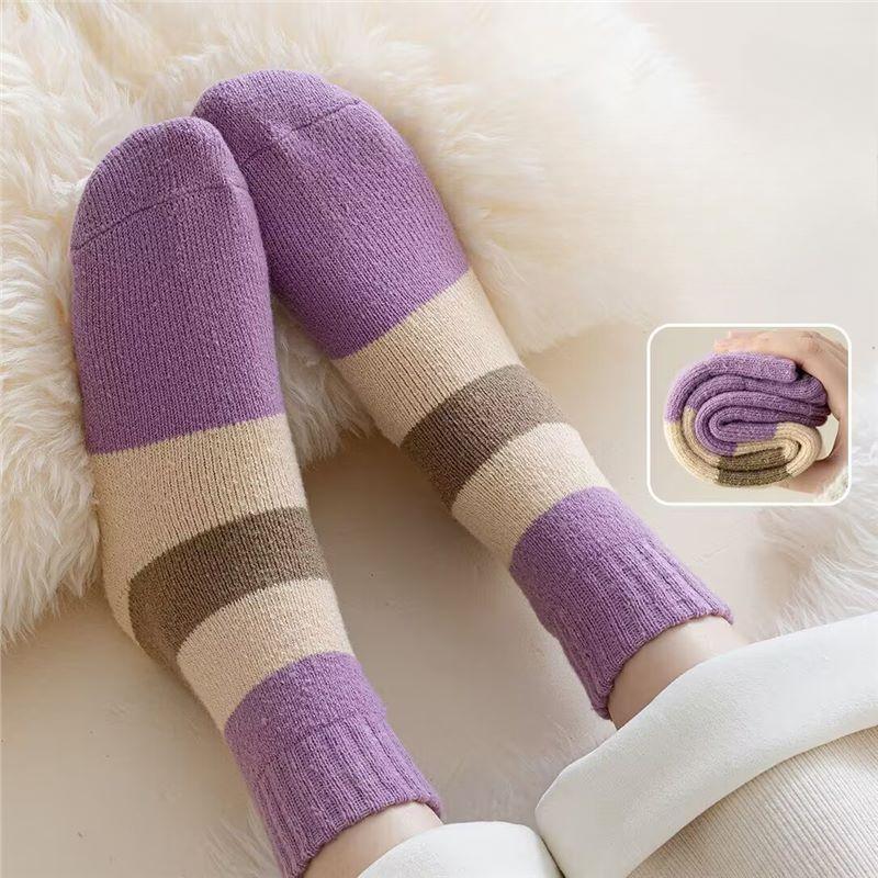 Soft and comfortable thermal socks for women, hiking.