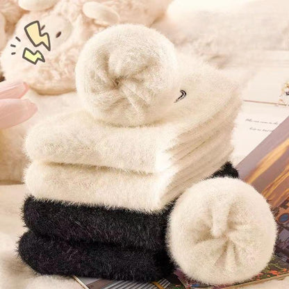 Thick embroidered velvet winter socks