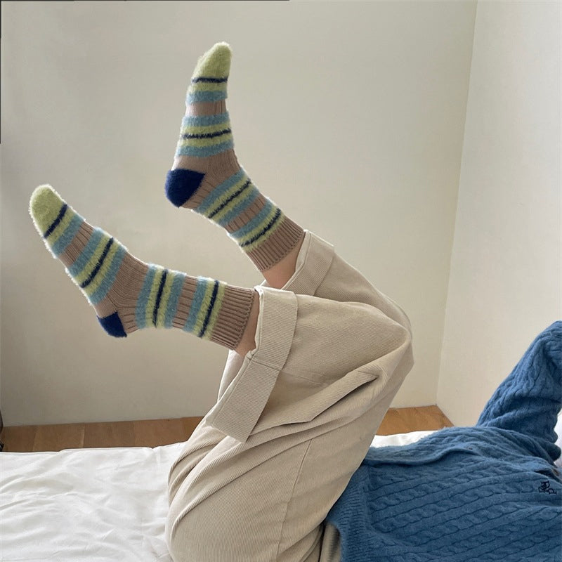 Women Winter Outdoor Plush Striped Socks