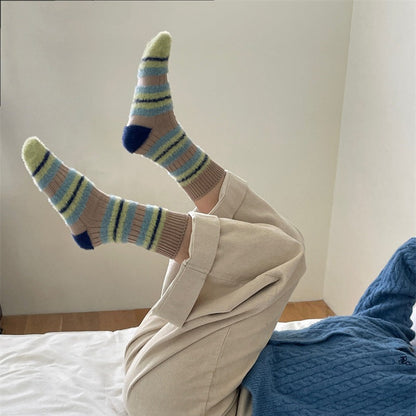 Women Winter Outdoor Plush Striped Socks