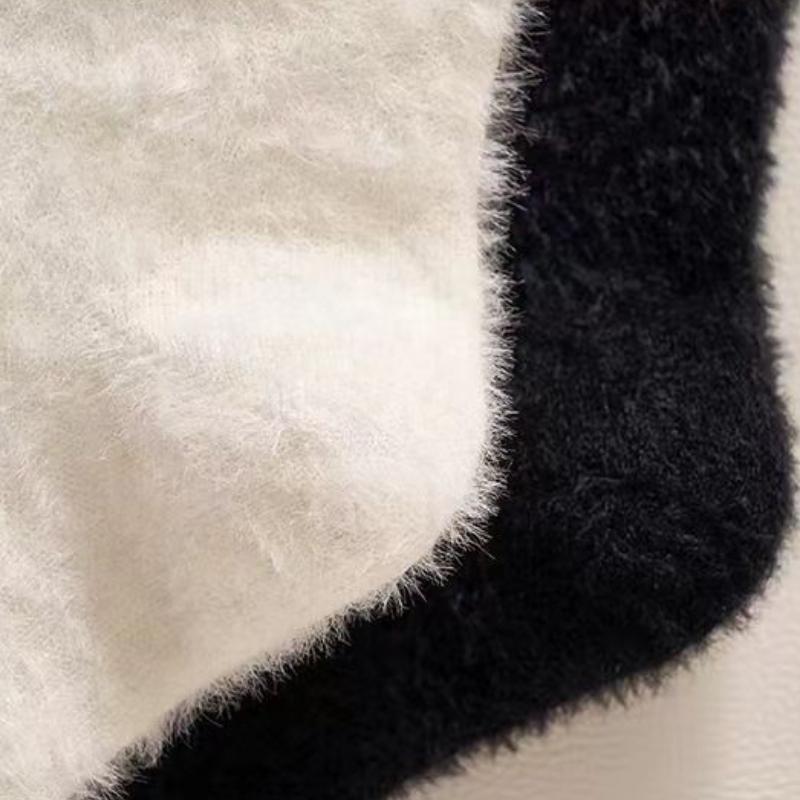 Thick embroidered velvet winter socks